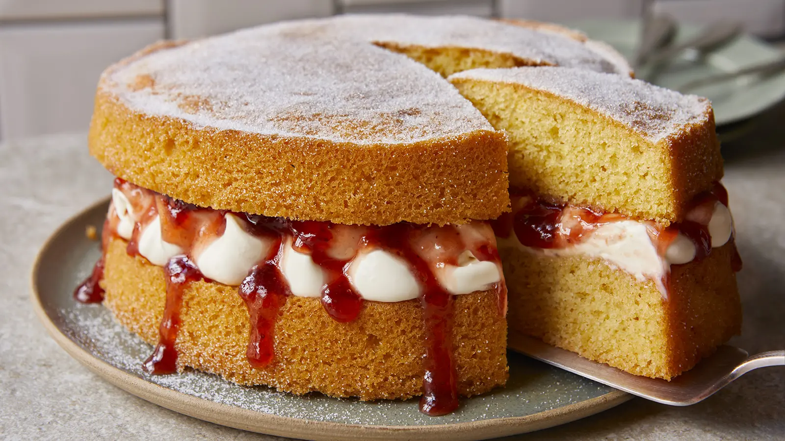Delia Smith Fatless Sponge Recipe